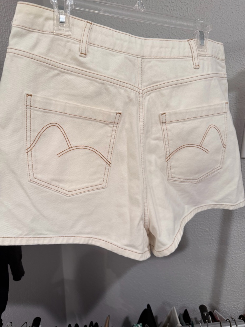 Farm Rio Floral Embroidered Women’s Shorts - Picture 2 of 5